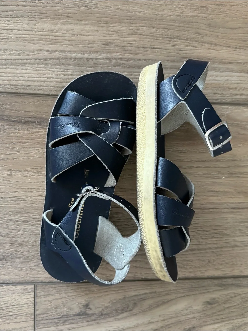 Saltwater navy sandals kid size 12T